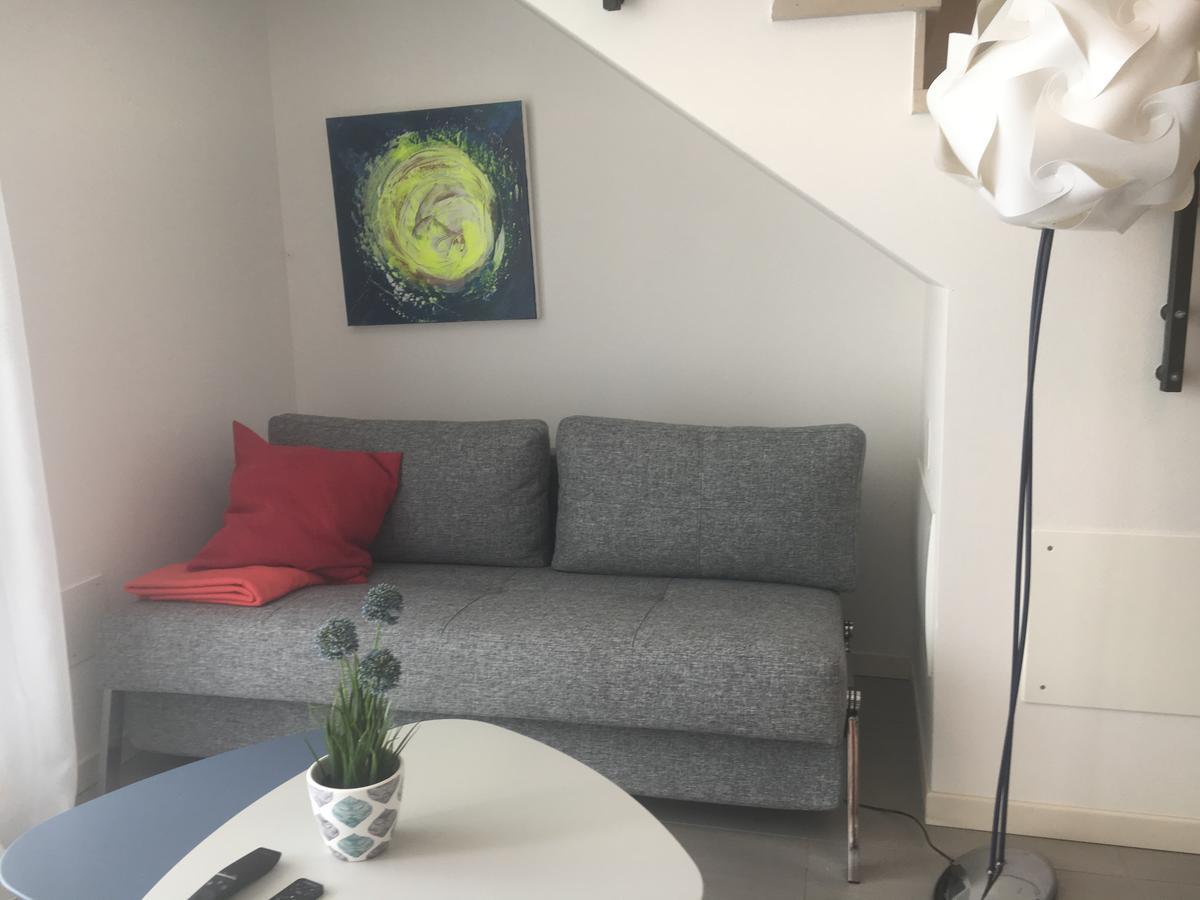 Aurora Home 西尔米奥奈 外观 照片